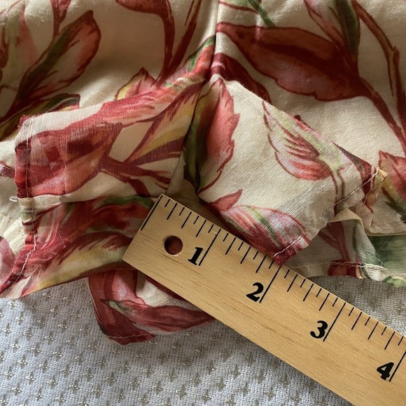 Lovers + Friends Bosworth Romper Floral Off Shoulder Long Sleeve beige Emory - Picture 15 of 16